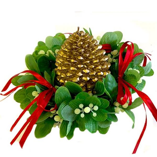 mistletoe candle ring with green foliage